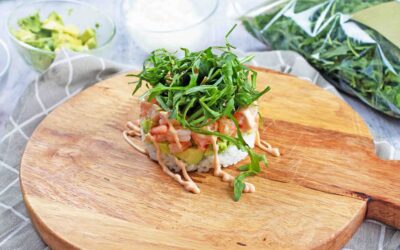 Sushi Stack de Aguacate, Camarones y Arúgula Kultiva Organics